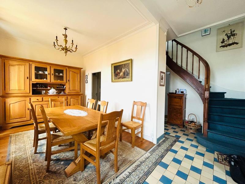 Villa - 121 m² - 6 pièces