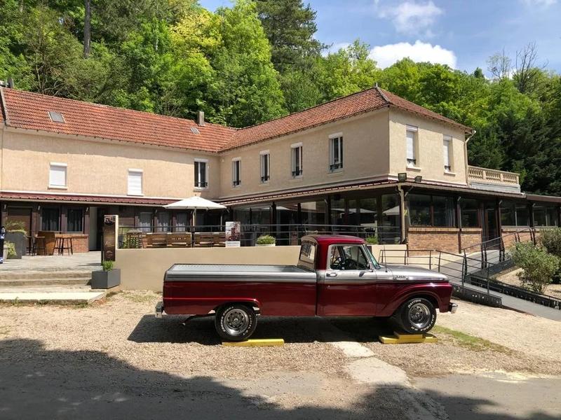 Appartement - 900 m² - 9 pièces