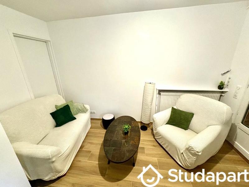 Chambre - 10 m² - 1 pièce