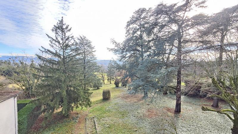 Maison - 450 m² - 13 pièces