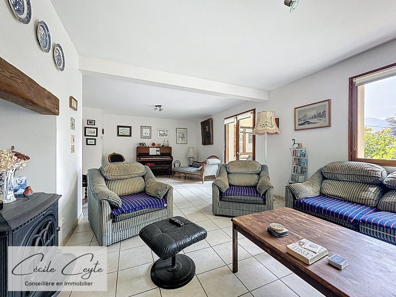 Maison - 155 m² - 6 pièces