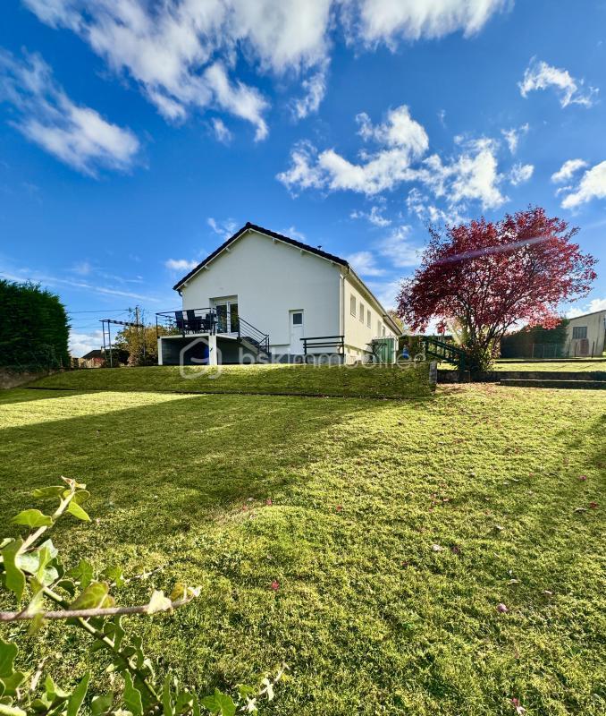 Maison traditionnelle - 85 m² - 5 pièces