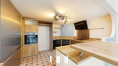 Duplex - 203 m² - 6 pièces