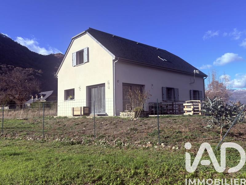 Maison de ville - 131 m² - 5 pièces