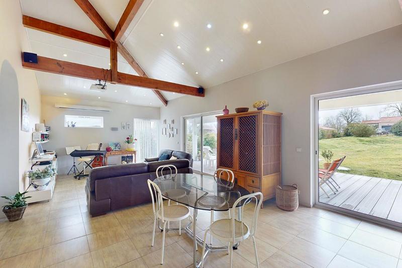 Maison - 169 m² - 6 pièces