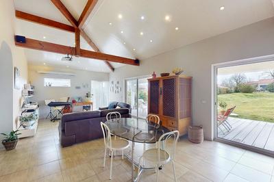 Maison - 169 m² - 6 pièces