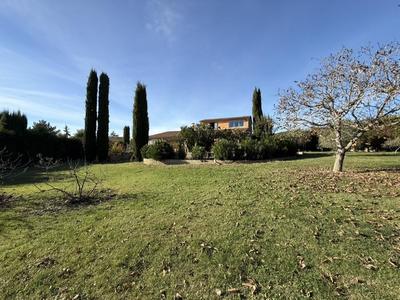 Maison - 192 m² - 7 pièces