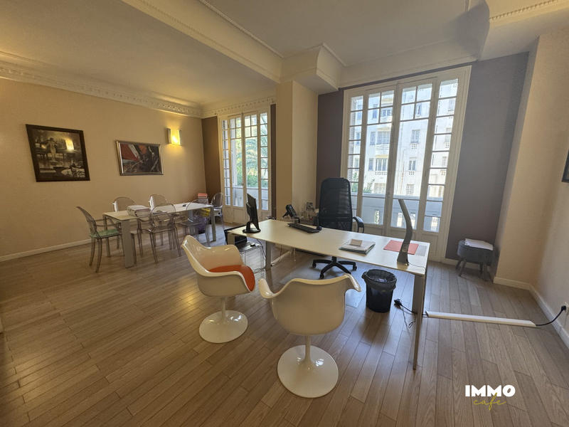 Appartement - 104 m² - 3 pièces