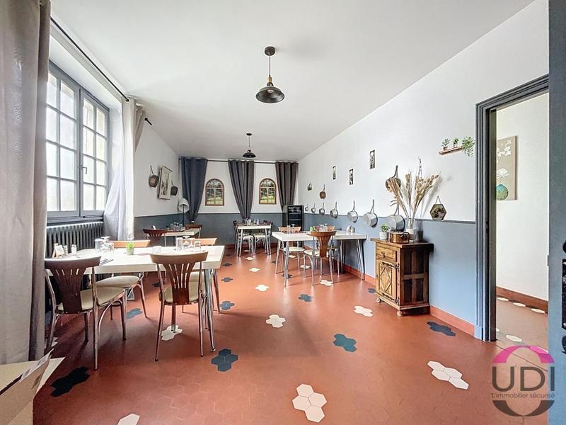 Hôtellerie / Restauration - 585 m²