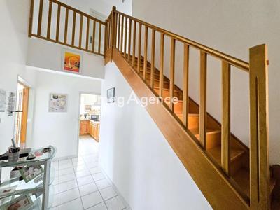 Maison - 194 m² - 7 pièces