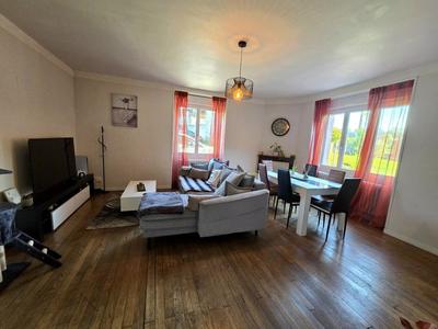 Maison - 139 m² - 5 pièces