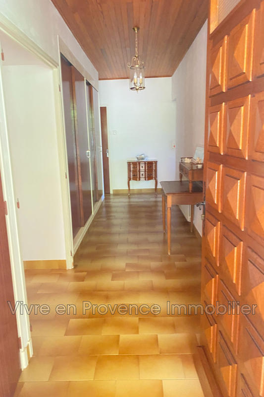 Villa - 180 m² - 5 pièces