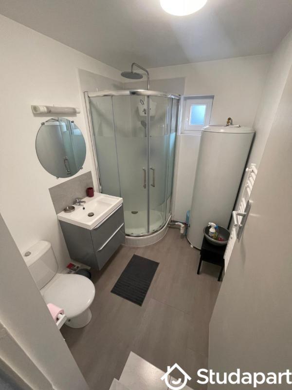 Chambre - 12 m² - 1 pièce