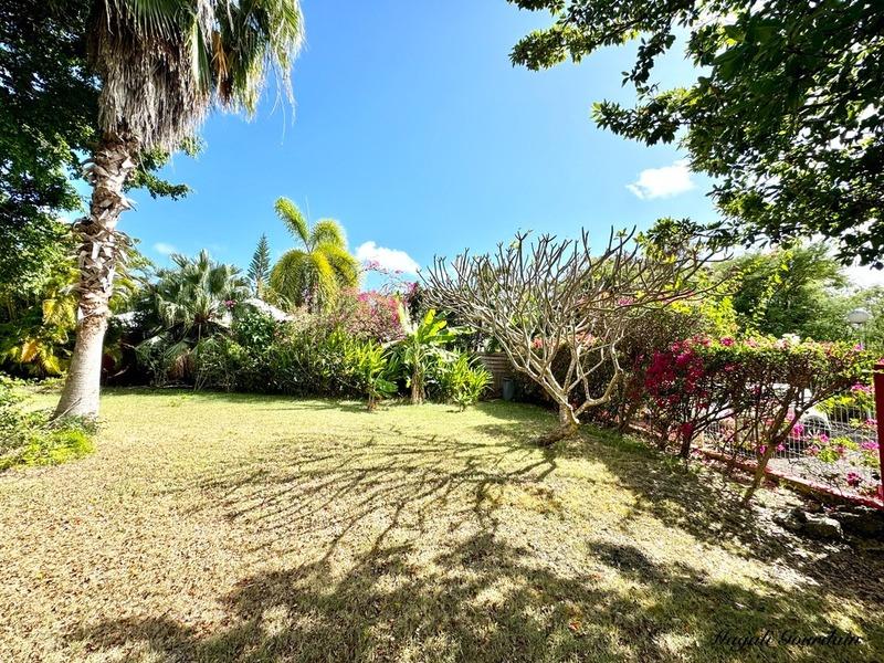 Propriété - 210 m² - 10 pièces