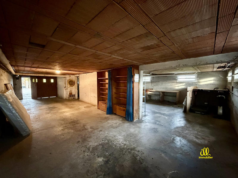 Maison - 140 m² - 6 pièces