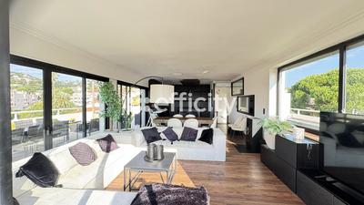 Appartement - 90 m² - 3 pièces