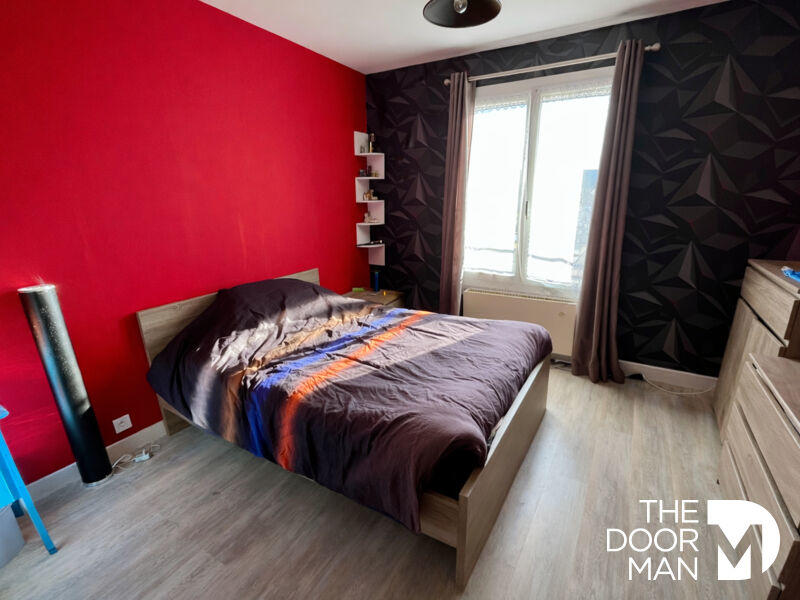 Maison - 92 m² - 6 pièces