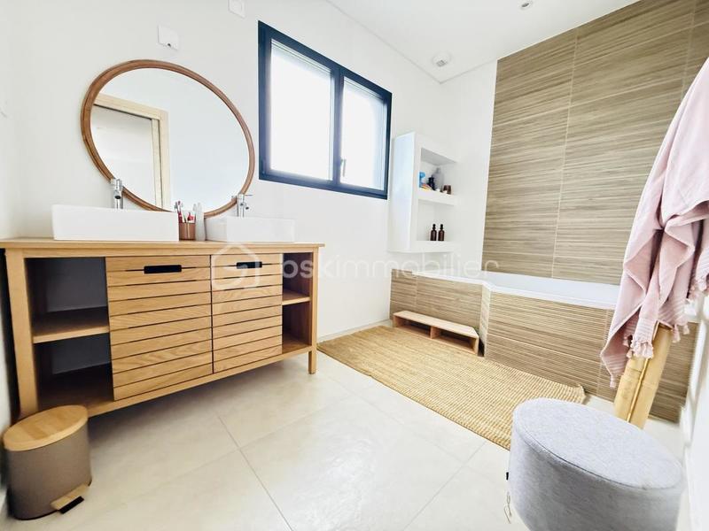 Maison - 149 m² - 6 pièces