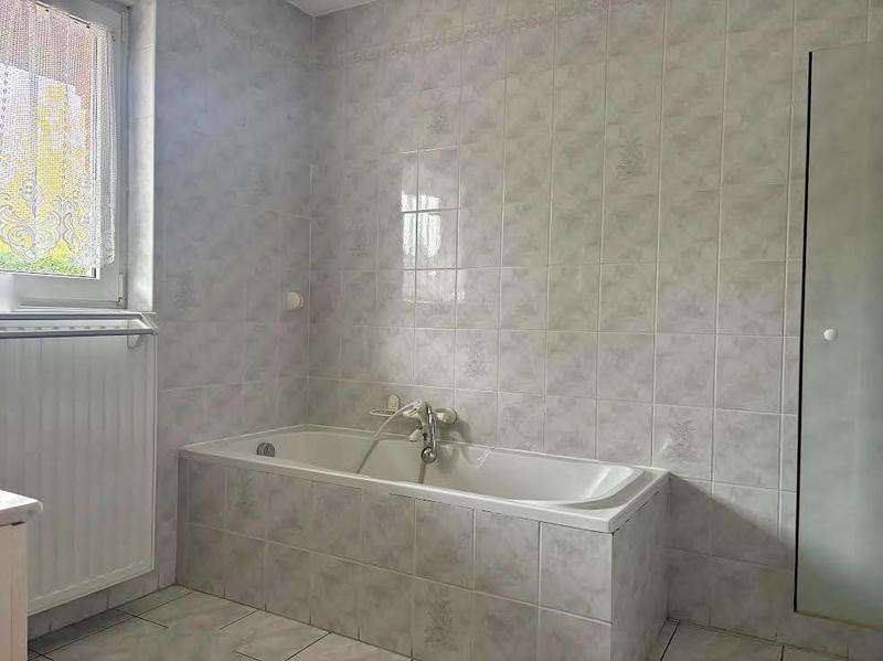 Maison - 185 m² - 8 pièces