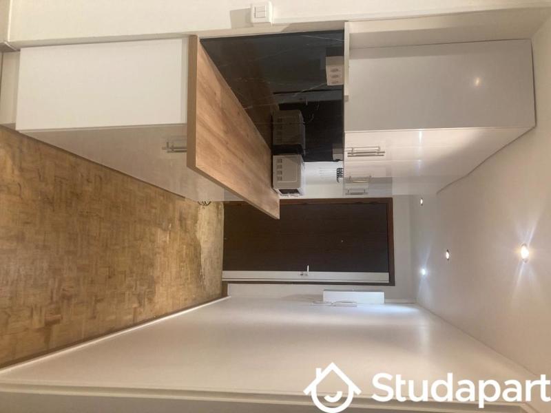 Chambre - 14 m² - 1 pièce