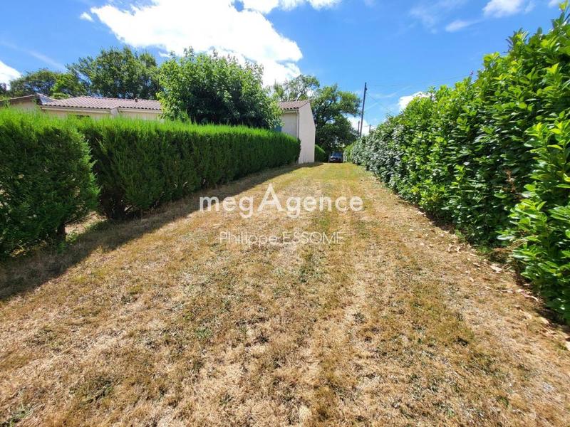 Terrain constructible - 1 860 m²