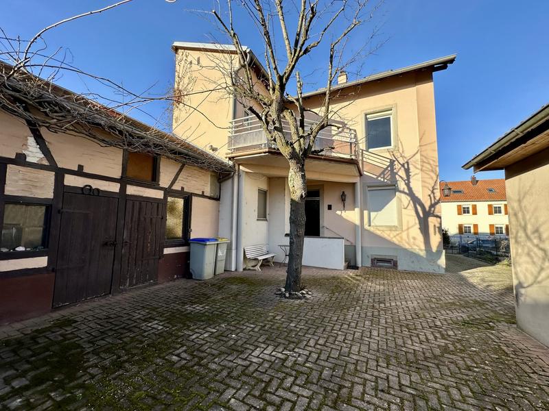 Appartement - 107 m² - 5 pièces