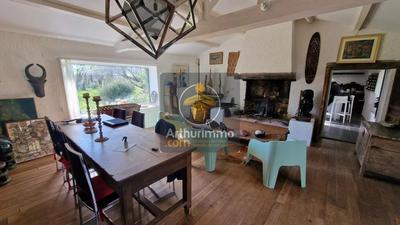 Maison - 147 m² - 5 pièces