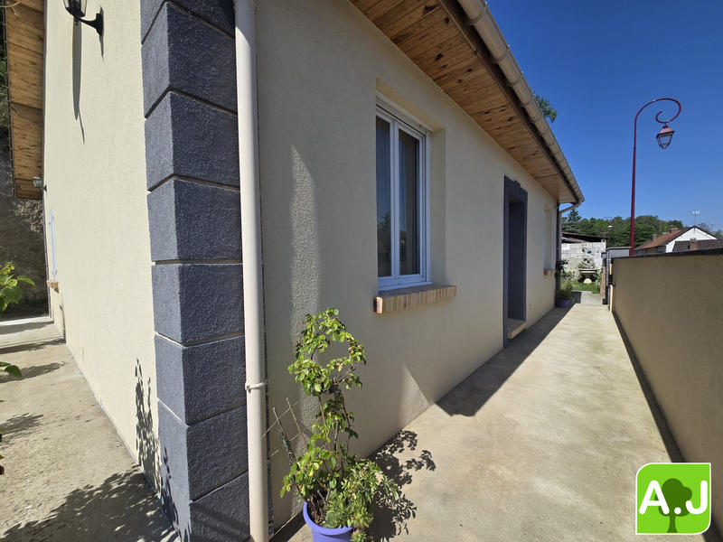 Maison - 92 m² - 5 pièces