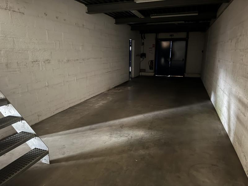 Local d'activités - 850 m²