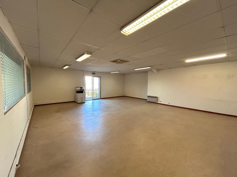 Bureau - 300 m² - 3 pièces