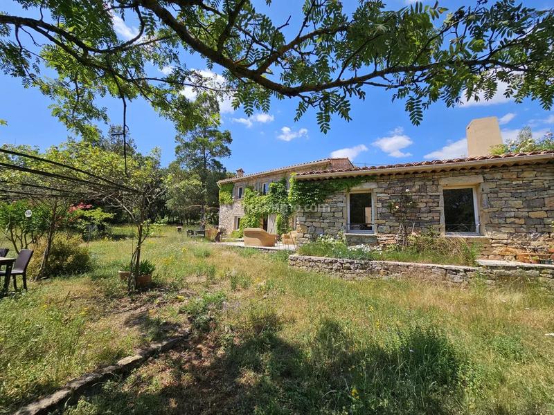 Maison - 166 m² - 7 pièces