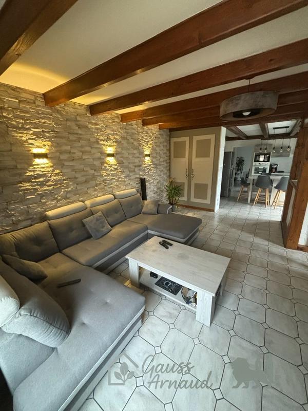 Maison - 112 m² - 4 pièces