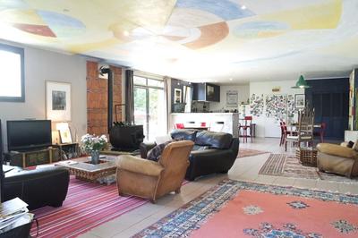 Maison - 401 m² - 6 pièces