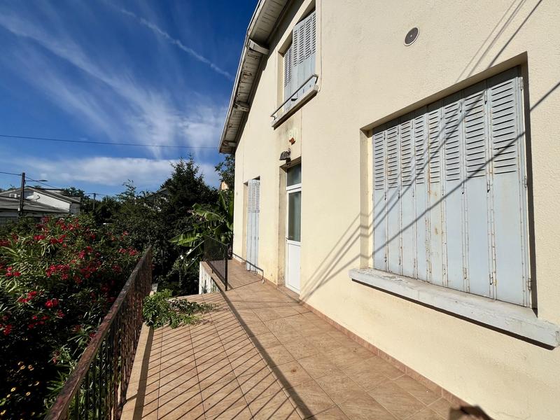 Maison - 162 m² - 7 pièces