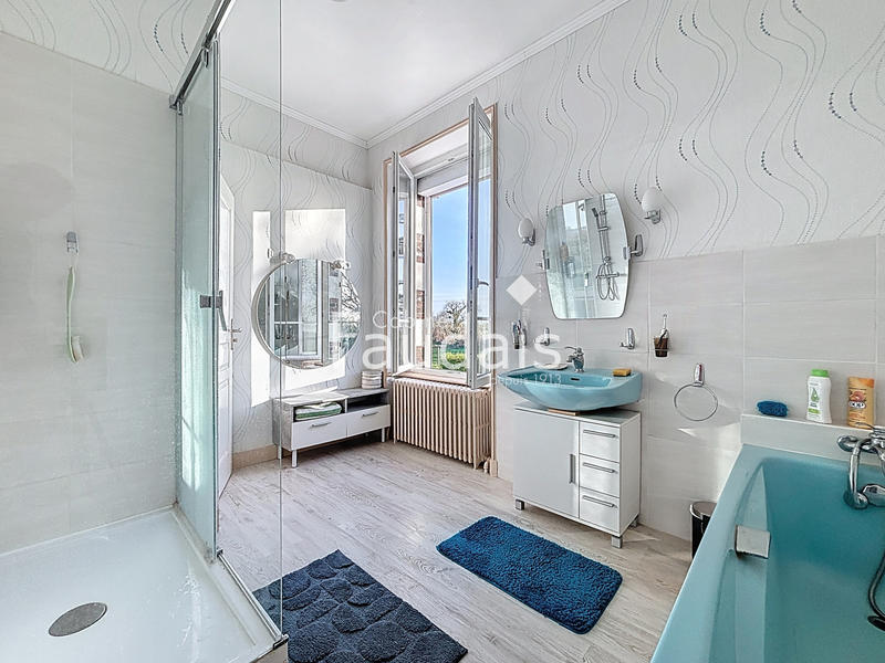 Maison - 147 m² - 5 pièces