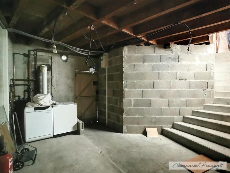 Local commercial - 242 m² - 7 pièces