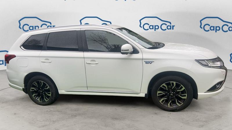 Mitsubishi Outlander III 2.0i Mvec 163 Plug in Hybrid 4wd Bva Intense Style - Automatique Toit ouvrant