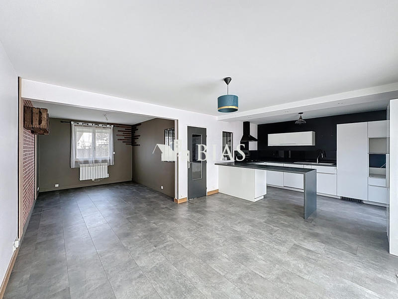 Maison - 91 m² - 4 pièces