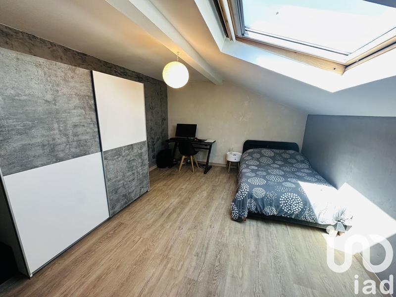 Maison - 177 m² - 8 pièces