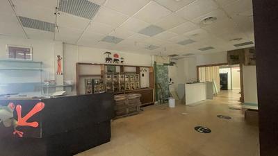 Local commercial - 81 m²