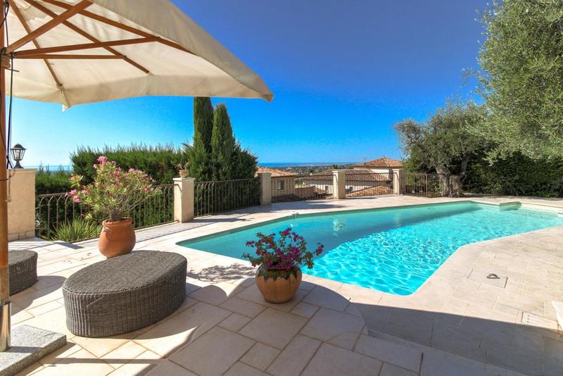 Villa - 250 m² - 7 pièces