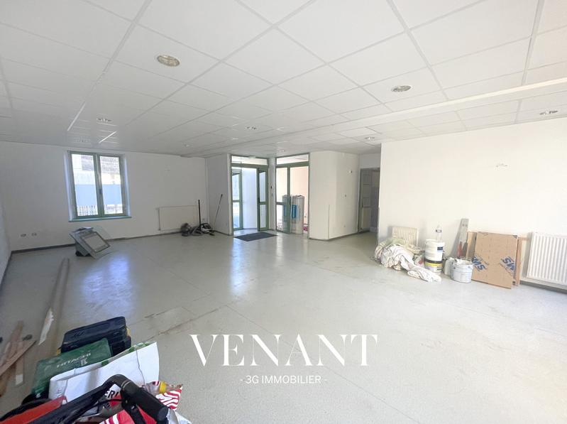 Maison - 260 m² - 9 pièces