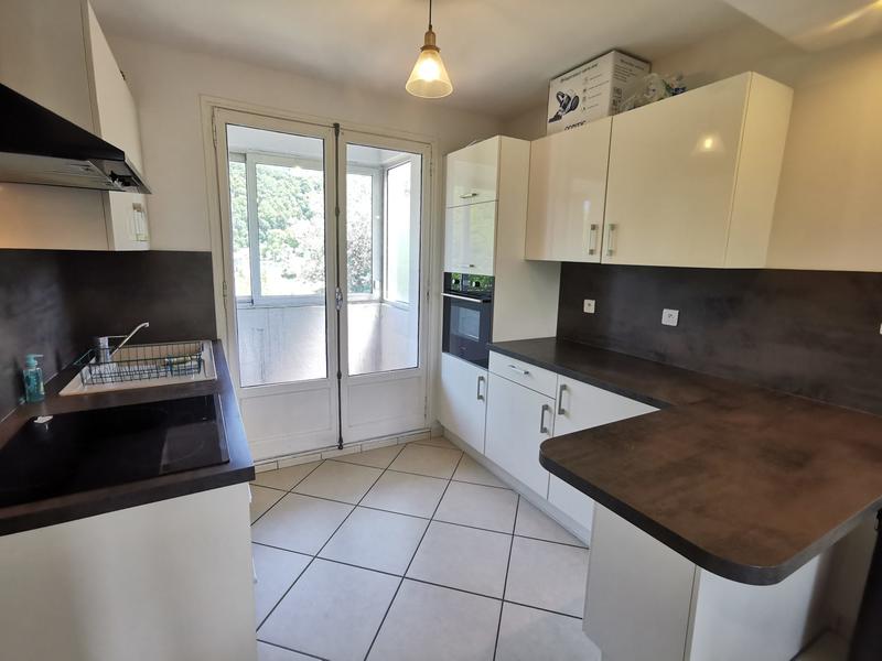 Appartement - 60 m² - 4 pièces