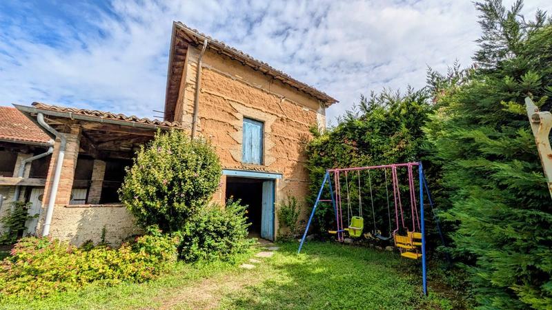 Propriété - 102 m² - 4 pièces