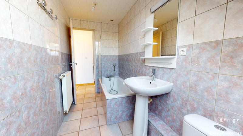 Maison - 104 m² - 5 pièces