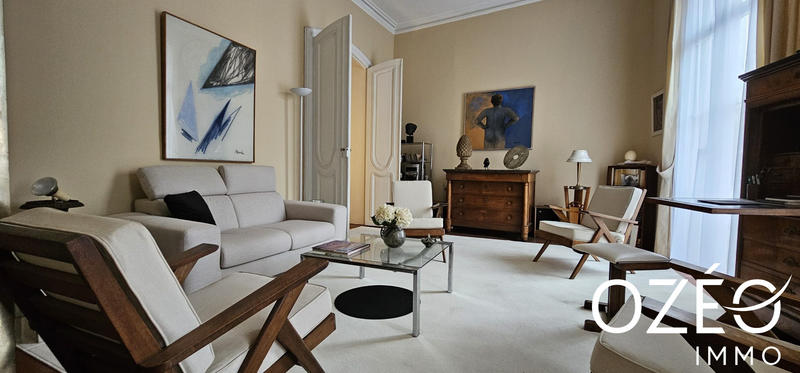 Appartement - 160 m² - 4 pièces