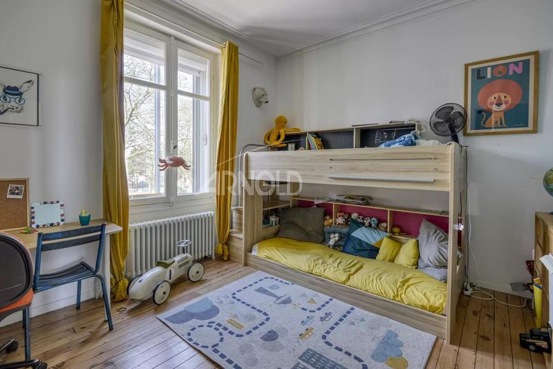 Maison - 148 m² - 7 pièces