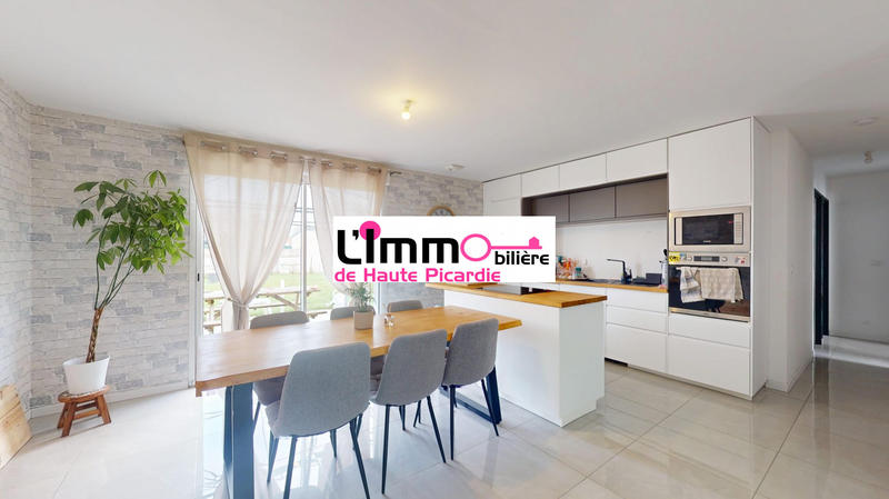 Maison - 85 m² - 6 pièces