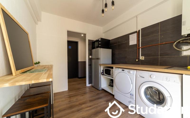 Chambre - 14 m² - 1 pièce