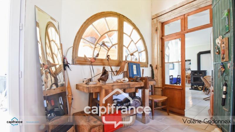 Maison - 187 m² - 9 pièces